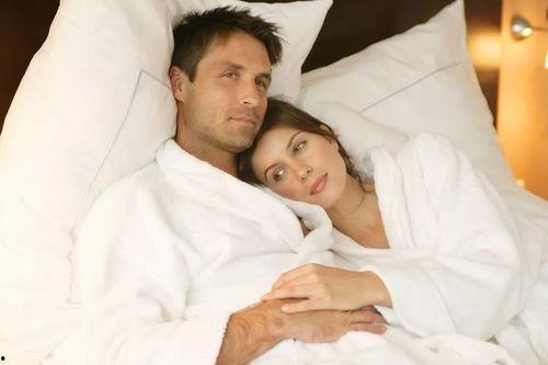 国产夫妻做爱,私密生活瞬间记录 第3张 国产夫妻做爱,私密生活瞬间记录 第3张